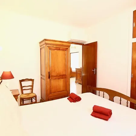 La Maison De L 'evescat La Seyne-sur-Mer